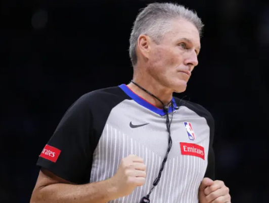 NBA公布季后赛裁判名单！福斯特伤停一个月后回归！控场大神来了！

北京时间4月
