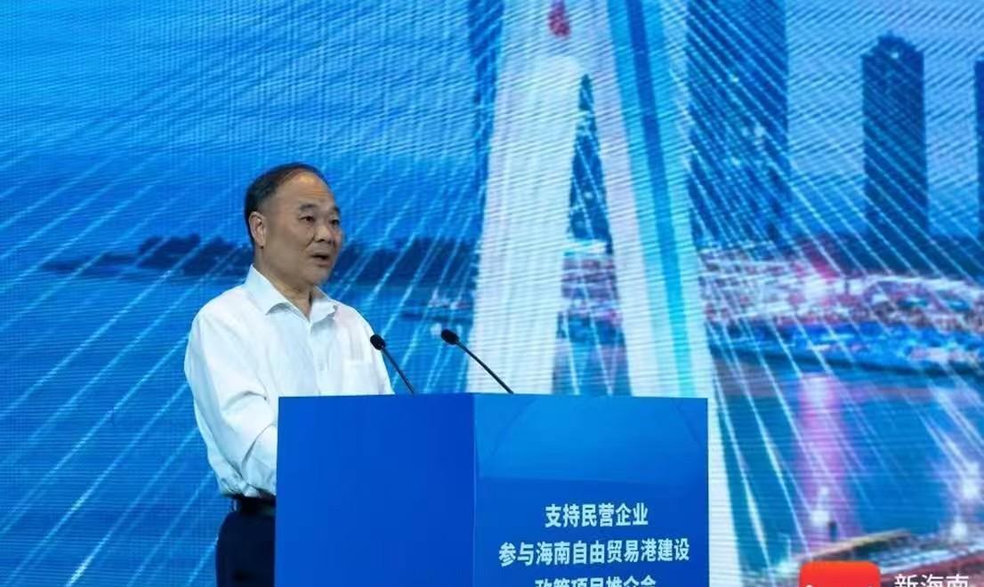 吉利控股集团董事长李书福日前在海南自贸港推介会上透露，曹操出行将成为集团Robo