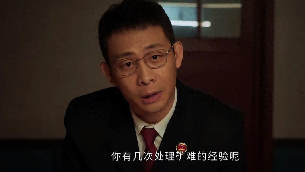 从 “三丑” 到影帝，张译踩中了哪三条铁律？最终让质疑者闭嘴？