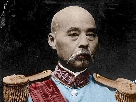 士官三杰，北洋三杰，黄埔三杰，保定三杰分别都是指谁
“1908年的东京，一名日本