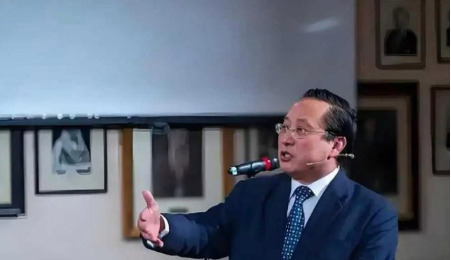 高志凯怒怼印度记者，历史回击震惊全场











---






