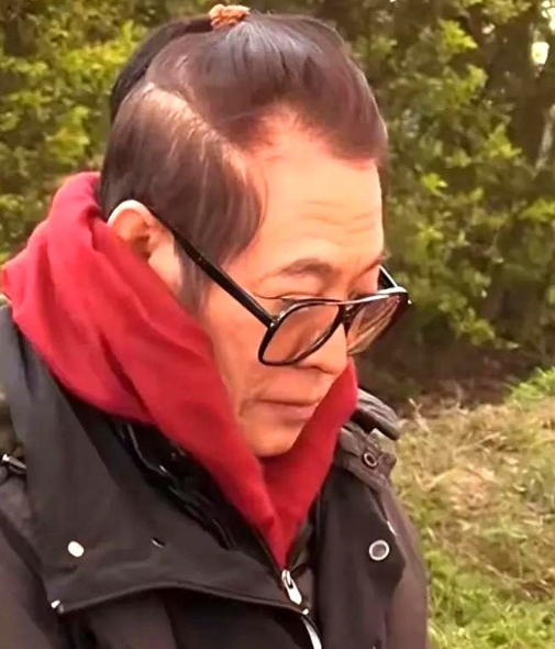 李连杰懵了，入驻直播结果粉丝寥寥，预期中的千万粉丝呢？平台很给力，网友不买账！
