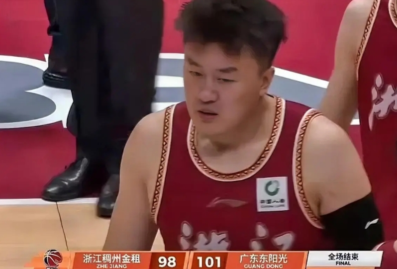 广东运气真的好！连续两场逃过被绝杀！
继上一场打同曦郭昊文绝杀不中之后，今天广东