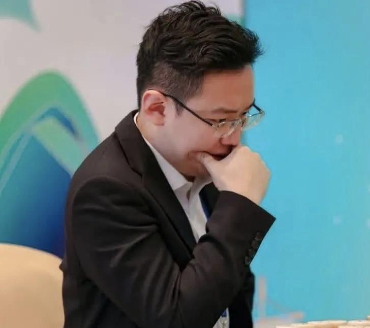 2025买卖棋宣判结果，没有郑惟桐，能否恢复特级大师称号？
有热心网友，问郑惟桐