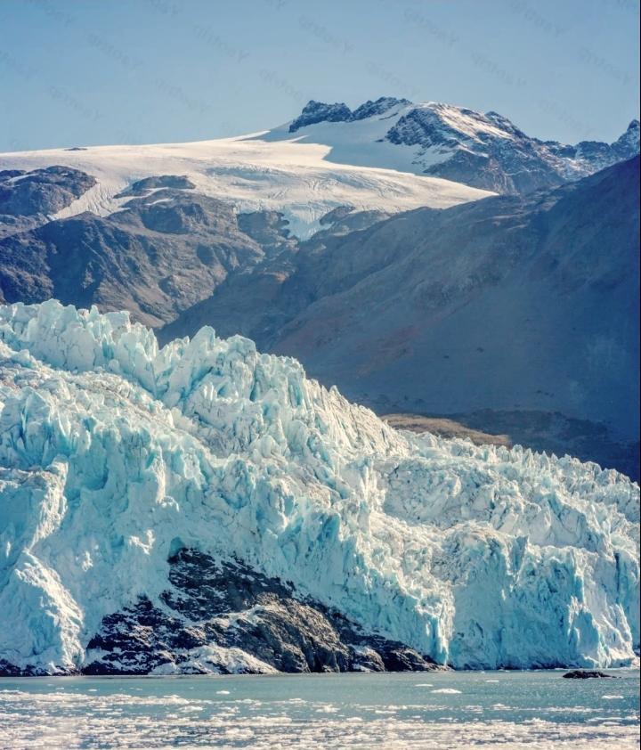 法甲：斯特拉斯堡-布雷斯特
斯特拉斯堡刚刚击败了水晶宫，这可不得了，但是请想想昨