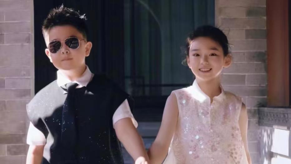 “星二代”开始集中入圈，演艺圈也开始讲究继承，看来娱乐圈确实赚钱容易