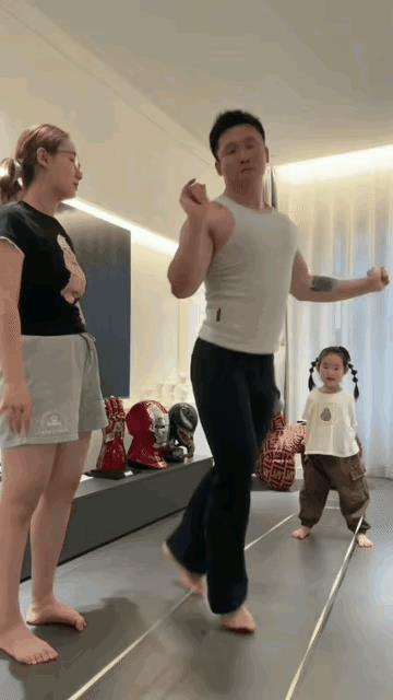 男人要是变态起来也没女性啥事了[偷笑]
