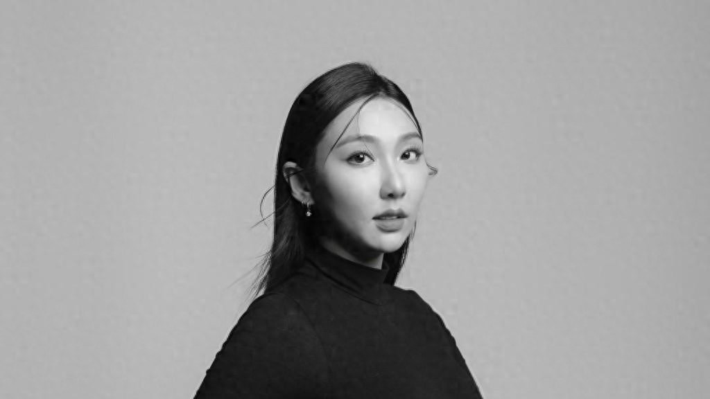 前TVB主播宣布顺利诞女临盆以为是肠胃炎，来不及反应直接开刀