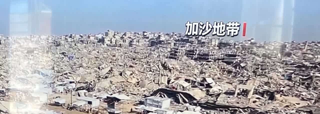 多灾多难：
二零二五乙巳开，
天灾人祸齐登台。
世界热浪四处现，
坐卧不