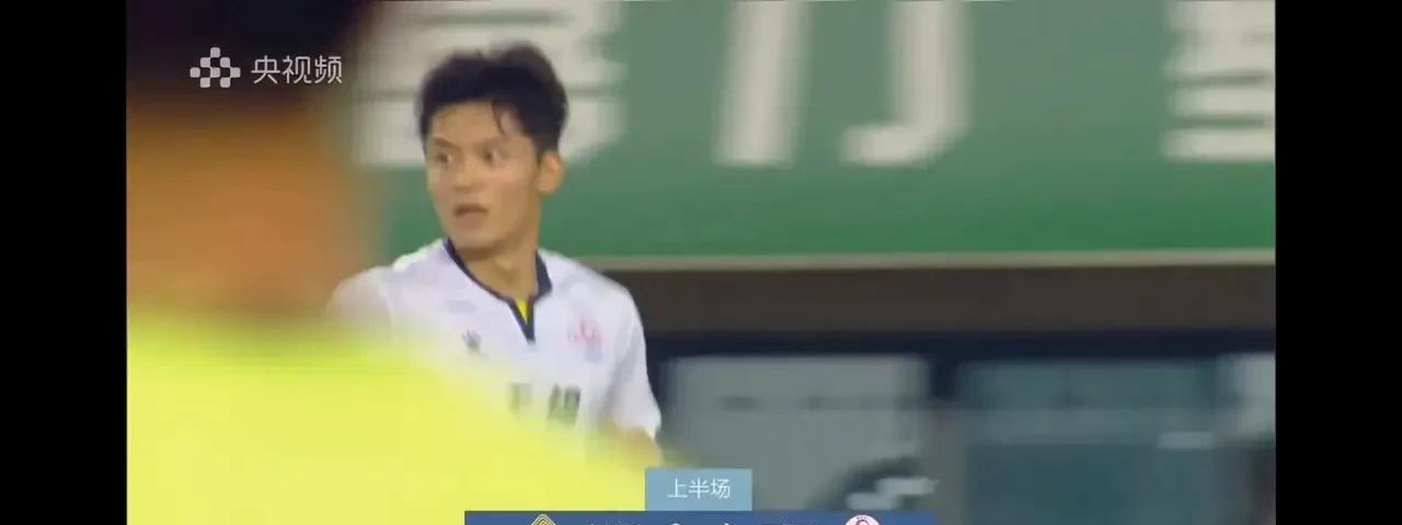 8月3日，苏超无锡VS宿迁比赛，有28518名观众出场。虽然比分仅为1：0，但非