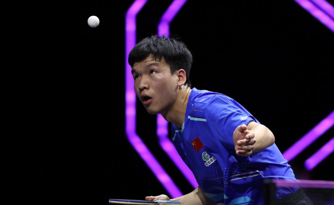 北京时间2月23日，WTT新加坡男单1/32决赛部分赛程如下：
2号桌12：35