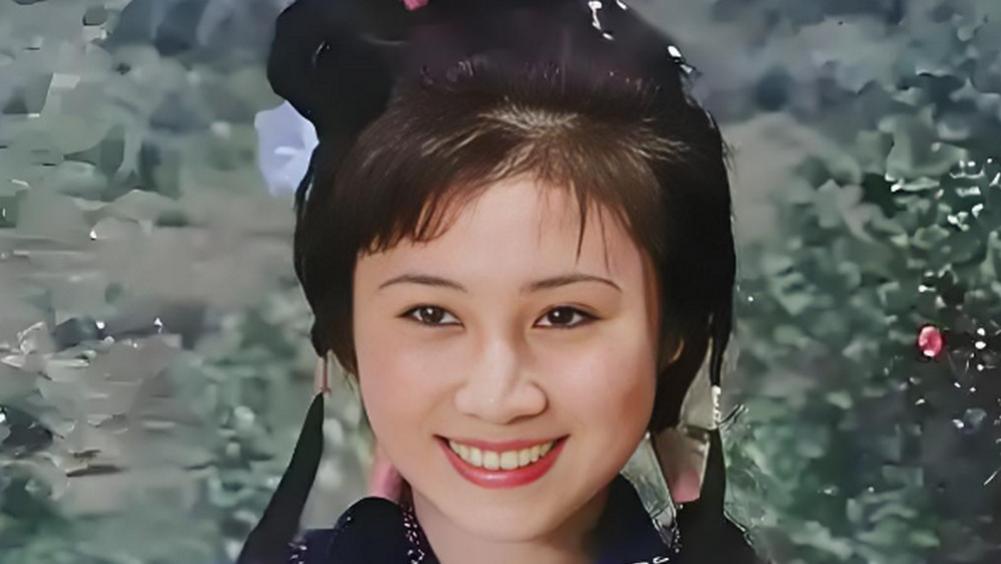 丁岚谈李连杰：李连杰的眼神太专注，对视忍不住脸红