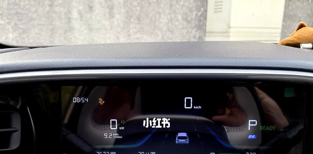 简单聊聊吉利星愿使用一个月的感受

首先肯定的是在落地六万左右的前提下，吉利
