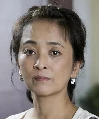 李勤勤的日本老公车祸去世，保姆指着李勤勤鼻子大骂：“都是你害的！”李勤勤一听也傻