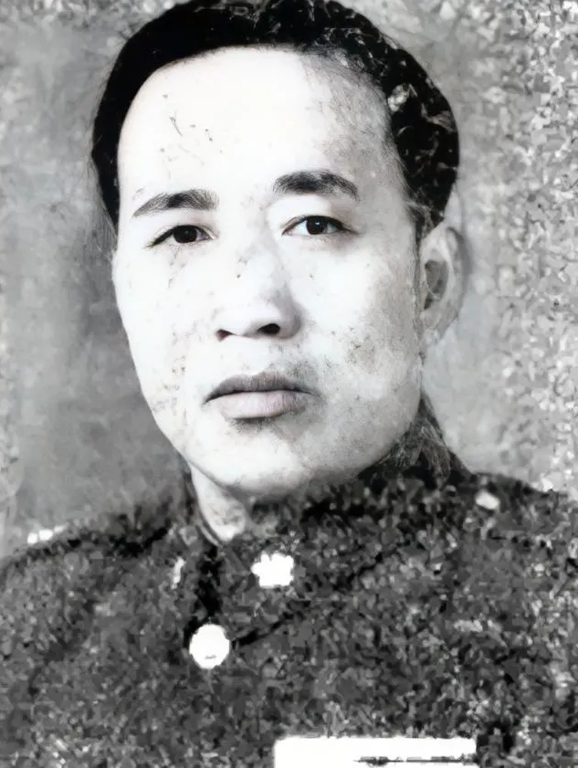 1940年，刘昌义被日军包围，他率残部向日军投降，当了一个大汉奸，一年后他率部从