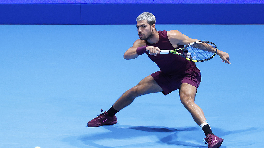 无敌！阿尔卡拉斯横扫赛季第八冠！冠军总数成为90后球员第一人！