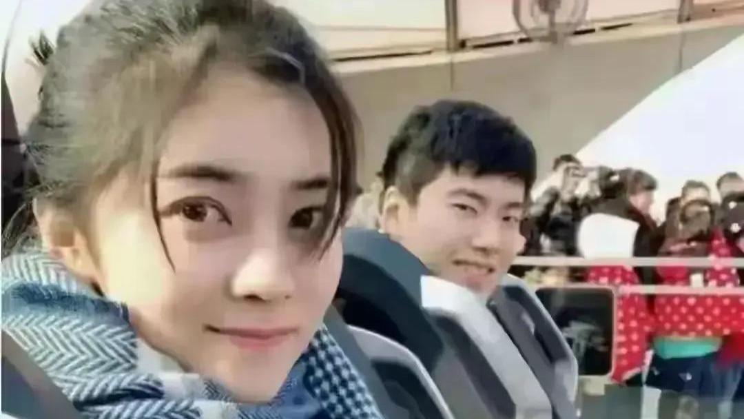 梁靖崑：嫁人就嫁梁甜甜！有颜有钱老婆奴，结婚离婚复婚都被拿捏