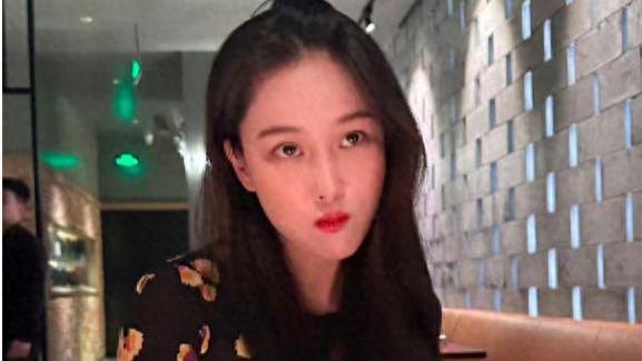 张馨予晒减脂餐火了！分享正确瘦身思路，网友：嫁对人越来越好了