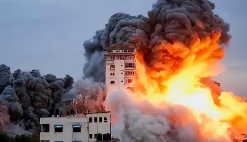 “安乐死是巨大骗局？”



瑞士提供的安乐死服务，据说患者只需躺在自杀舱里，按