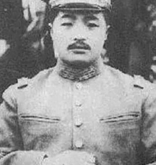 贺老总具备一项非凡才能，此项才能其他元帅皆不具备，就是从无到有地拉起一支部队，并