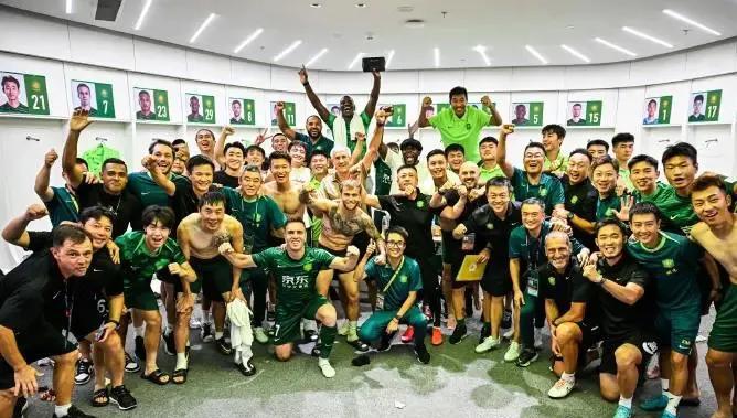 北京国安本赛季是唯一保留着双冠王概率的球队，随着他们进入足协杯决赛，他们很有可能