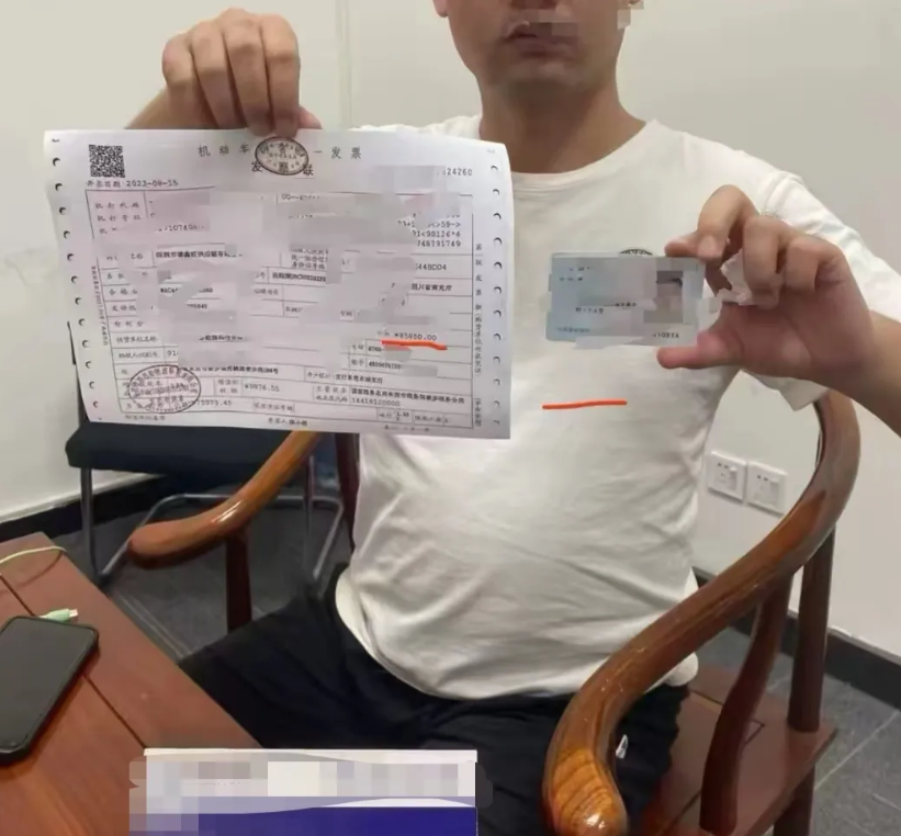 “城市套路深，我要回农村！”广东深圳，一男子看某公司招C1司机，月工资10000