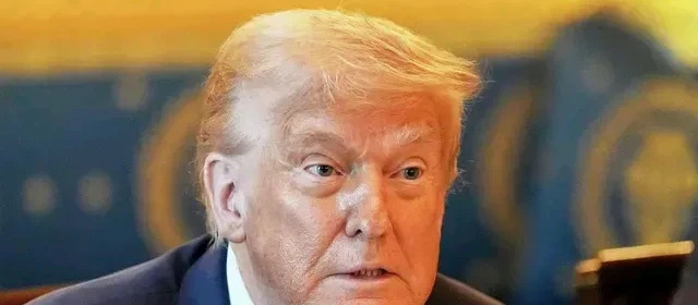 特朗普：穷国买我武器，离谱！











美国总统特朗普最近干了件让人