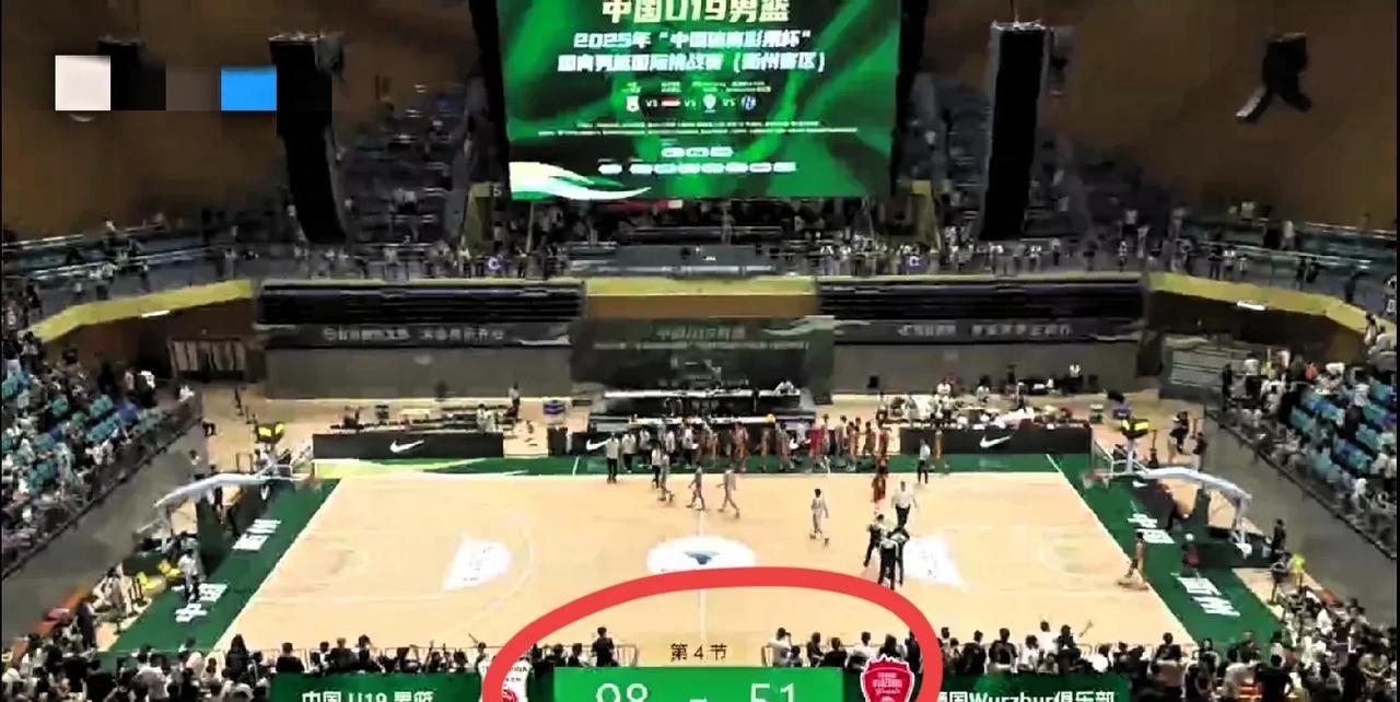 恕我直言！看男篮国青热身赛狂胜德国俱乐部47分，有一丝隐忧，对手的实力有限，男篮