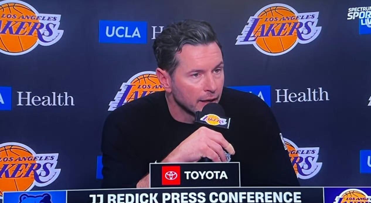 拉拉维亚谈湖人两天后还要打灰熊：“背靠背连续击败任何一支球队都很困难。所以我们得