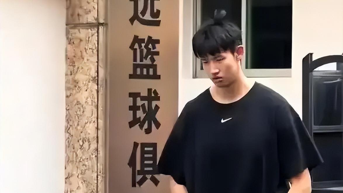 CBA3消息！广东休赛期离队首人敲定，山东报价张云梦，上海续约王哲林存分歧