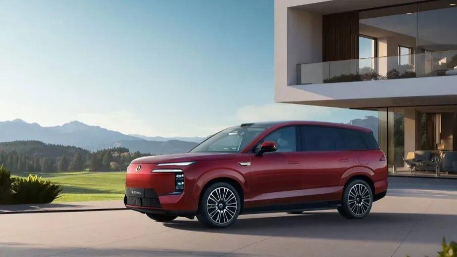 从 D9 到 N8L，腾势为什么没有爆款了？