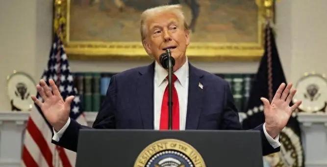 中国和美国现存的很多问题，其实打一场战争就都解决了。
美国对中国既不敢真刀真枪，