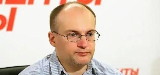 俄专家一句话，直接把中国武器贬为废铁：“参数世界第一，但没打过仗。
东风-17高