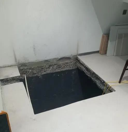 必须严惩！7月4日，长沙一男子住在1楼，正好和自家地下室挨着，于是“灵机一动”，