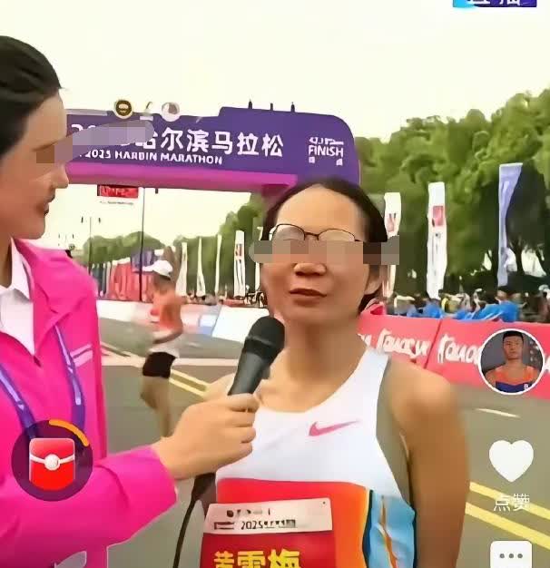 现在最烦恼的绝对是张水华，亚军是福建业余跑者一姐，在厦门国际银行上班的，她也经常