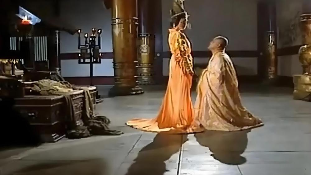 如果没有神龙政变，武则天会把江山还给李家么？
公元705年正月，年老色衰的武则天