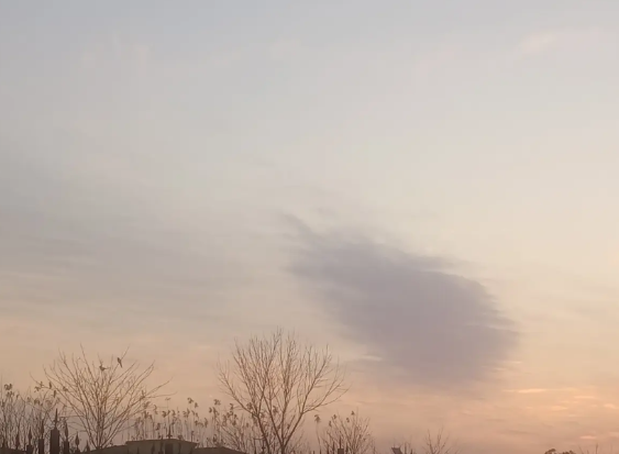 女孩为醉驾父亲要断绝父女关系？  今下午，我收到一友微信，不禁有点发呆。他说，他