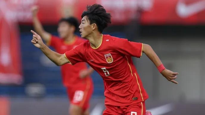 中国男足再战日本队！