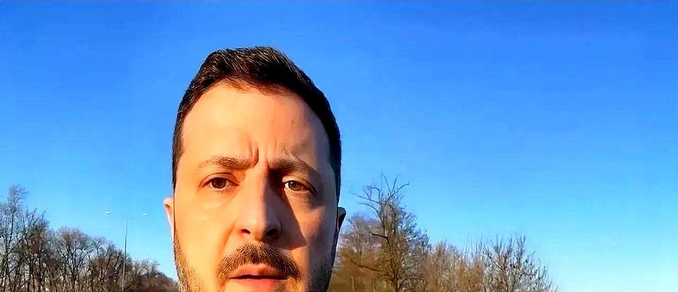 乌克兰百姓苦不堪言











这日子啥时候是个头啊？乌克兰老太太拿铁