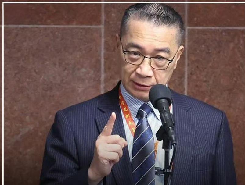 犬养国勇叫嚣，要让大陆继续不开心
犬养国勇即民进党秘书长徐国勇，因极端媚日，笔者