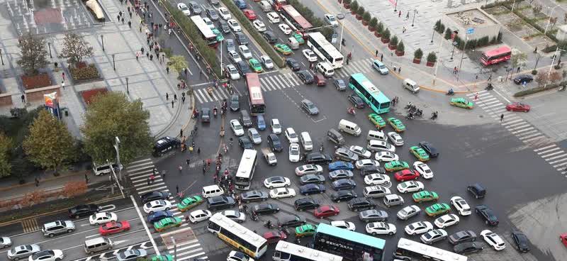 2025年机动车年检新规，车主们的福音来了！

2025年起，私家车年检有大
