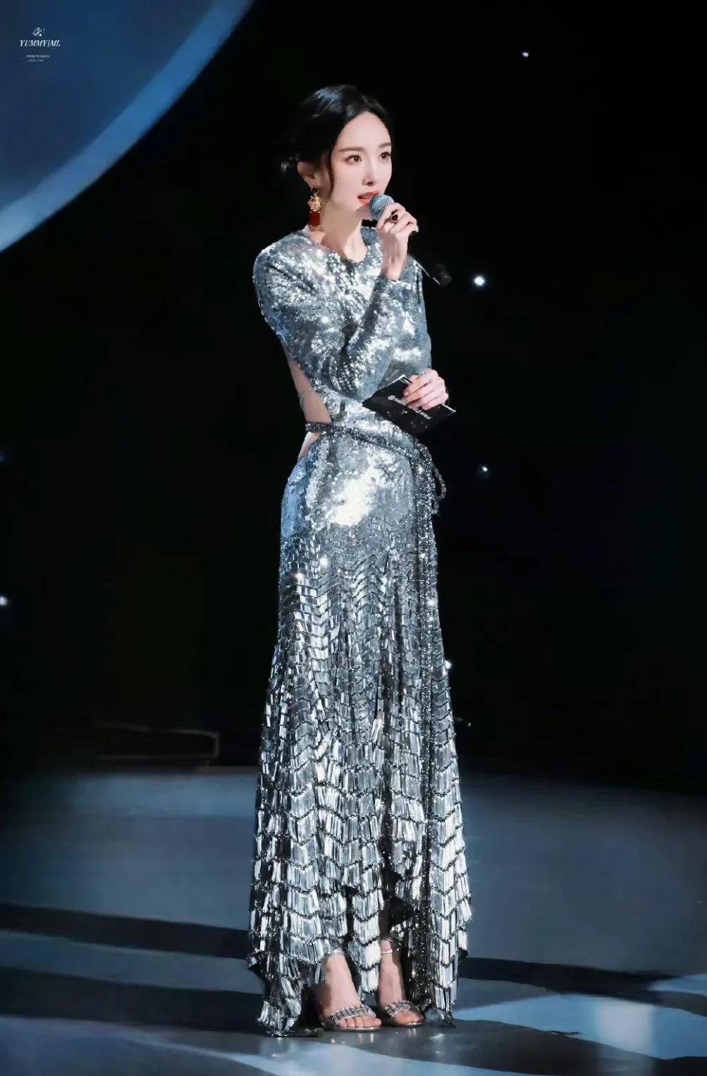 又被杨幂迷住了，女王气场，闪耀夺目