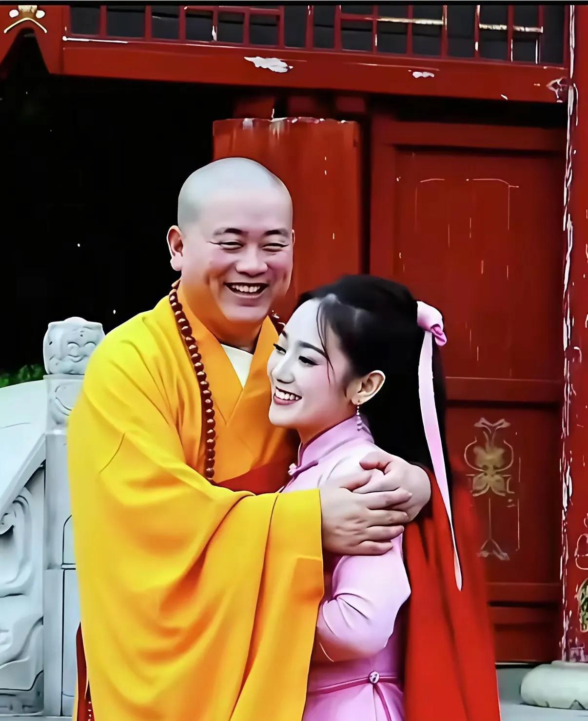 没有什么戒律不敢破的，与时俱进的家伙。被开过光的女人，荣幸而自豪。