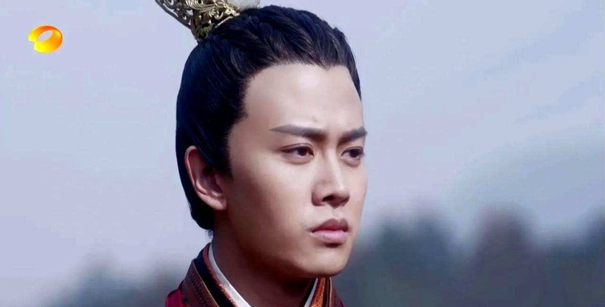 任嘉伦# #大唐荣耀
任嘉伦景甜《大唐荣耀2》2025年3月24号下午在湖南卫视