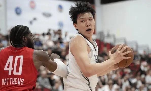 杨瀚森进攻受阻，但依旧全能
杨瀚森的第四场夏季联赛，央妈给予支持，全程直播。
杨