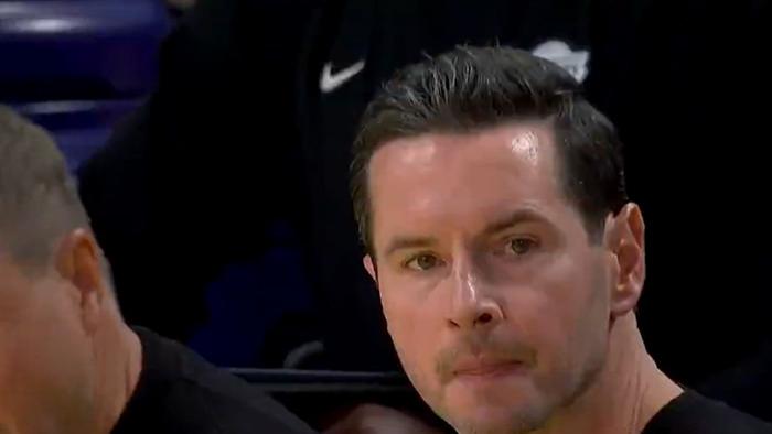 巴特勒：湖人防守如此孱弱！雷迪克：唉，可惜我上将勒布朗不在！