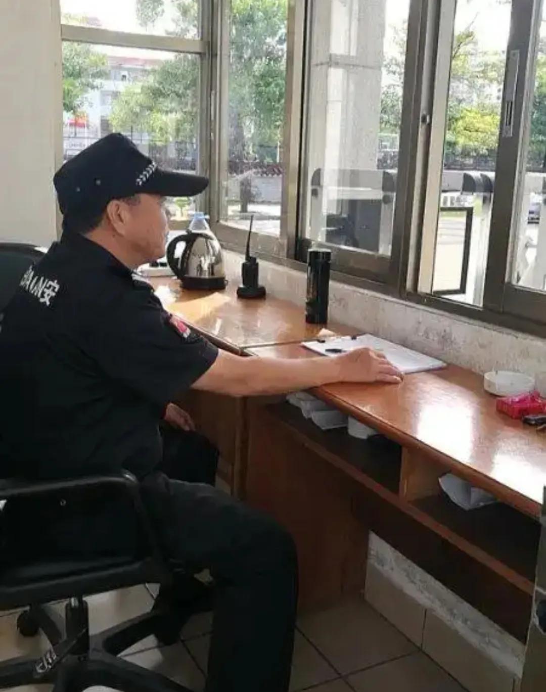 实话实说，在大城市干了这么多年的保安，我都没有喝过咖啡，更没有买过。听说是喝着很