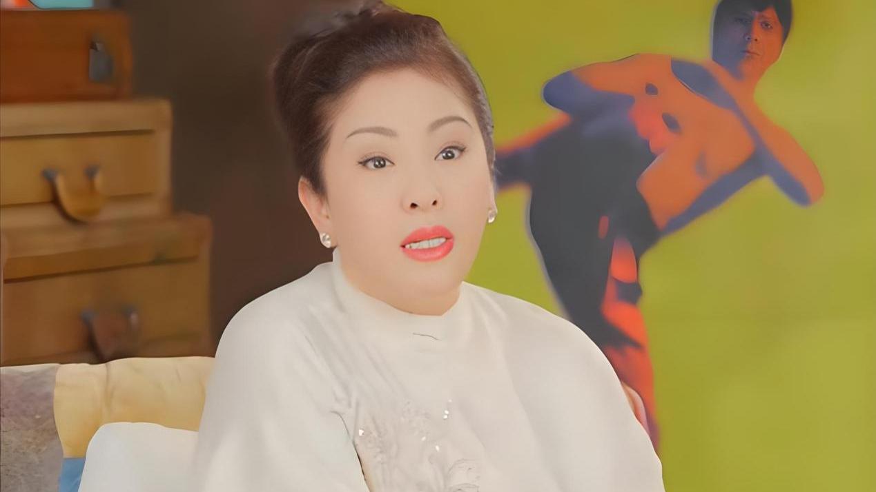 向太自曝家丑！称向佑疑似有心理疾病，不给钱就威胁父母和人借钱