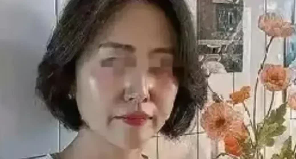 一中年女子，因为不信任社保，坚持了28年不交社保，每个月给自己存了1500元，存