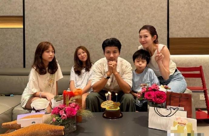张晋生日，儿女出镜，俩女儿的气质简直就是mini蔡少芬！